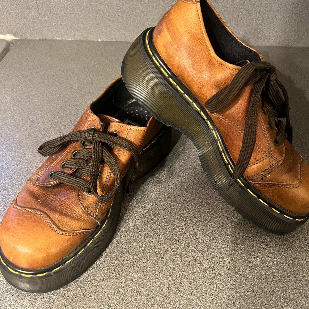 Dr Martins Airwair 8651